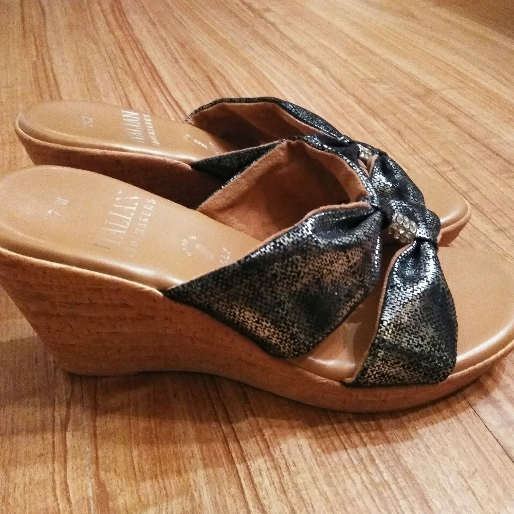 Italian ShoeMakers Wedges
